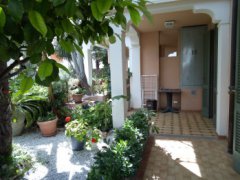 Holiday apartment with garden and garage - 1