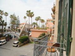 Large Historic Apartment with Sea View and Parking - 4