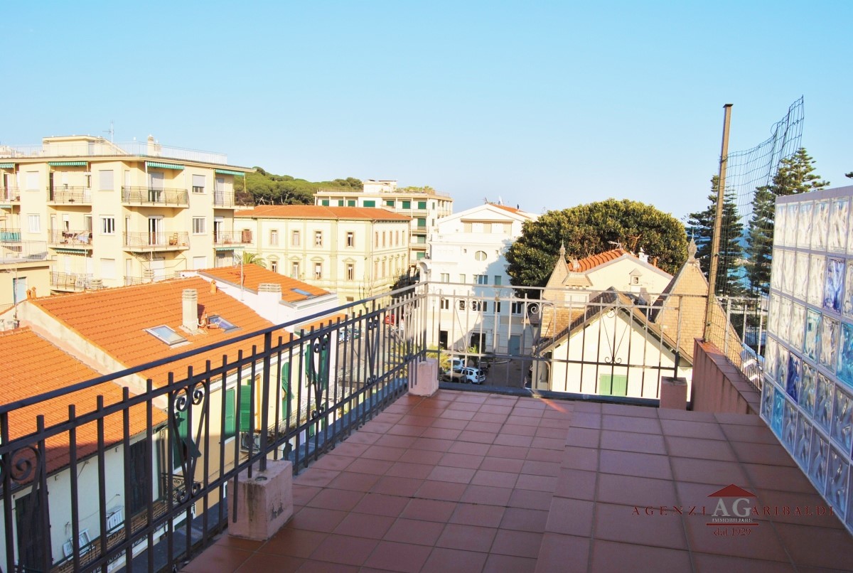  bordighera vendita quart: bordighera agenzia immobiliare garibaldi