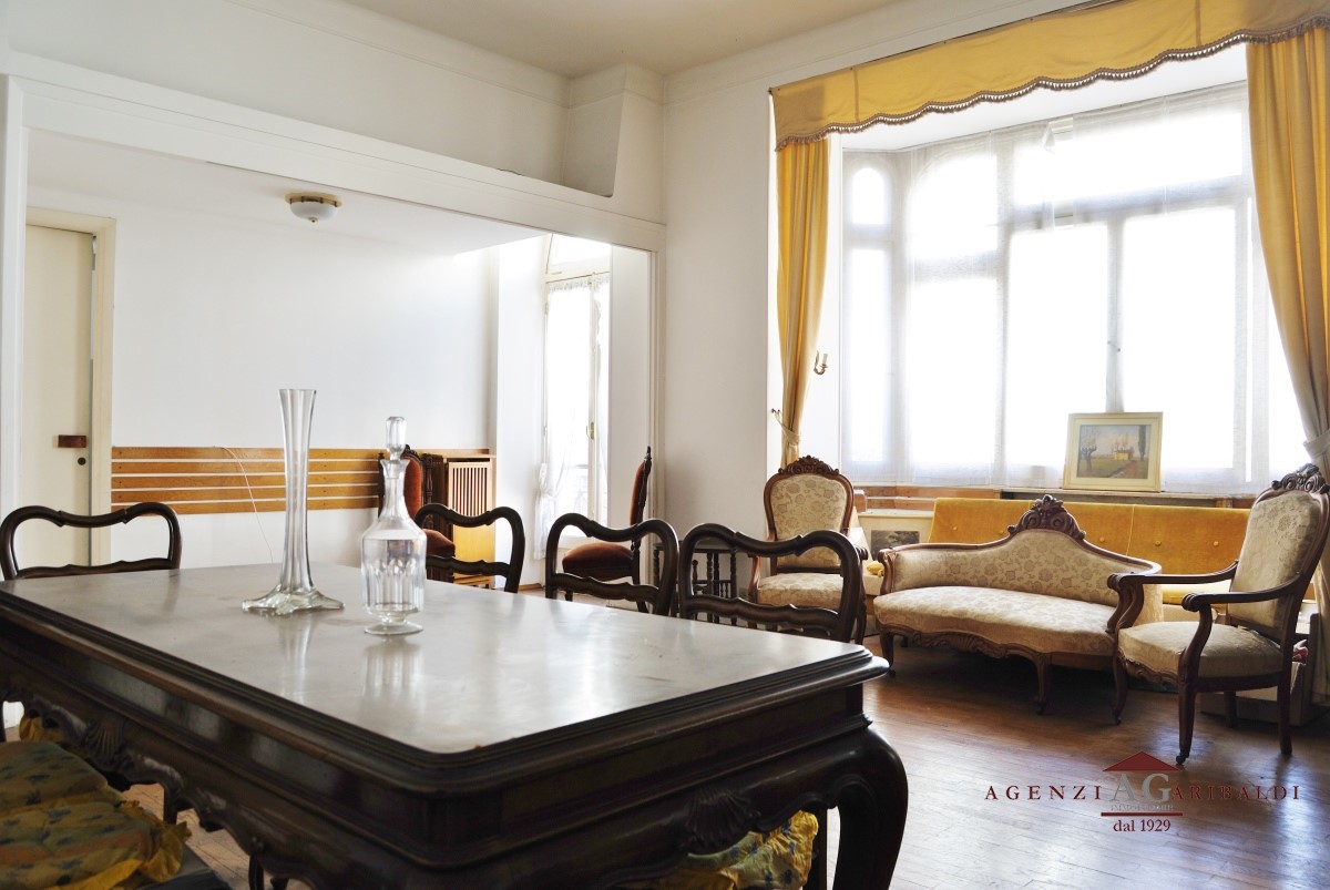 Villa Bifamiliare BORDIGHERA vendita  Bordighera  Agenzia Immobiliare Garibaldi